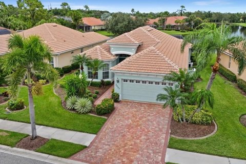 Casa en venta en North Port, Florida, 3 dormitorios, 193.98 m2 № 1876120 - foto 2