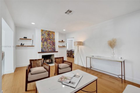 Villa ou maison à vendre à Hollywood, Floride: 5 chambres № 2059286 - photo 30