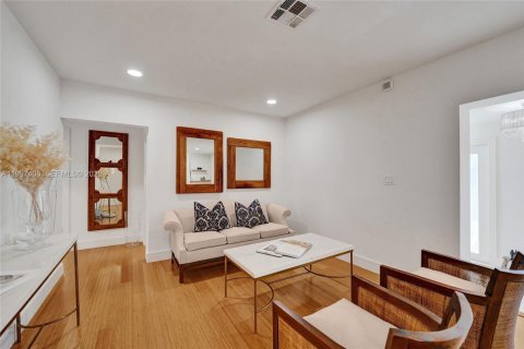 Villa ou maison à vendre à Hollywood, Floride: 5 chambres № 2059286 - photo 24