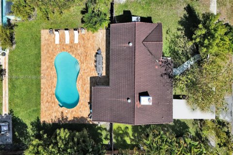 Villa ou maison à vendre à Hollywood, Floride: 5 chambres № 2059286 - photo 6