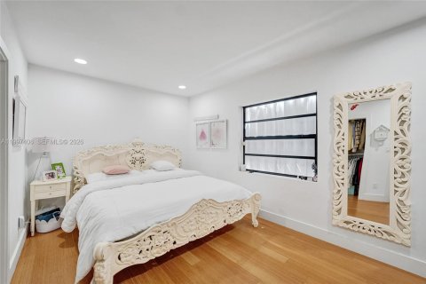 Villa ou maison à vendre à Hollywood, Floride: 5 chambres № 2059286 - photo 27