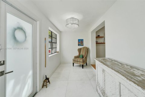 Villa ou maison à vendre à Hollywood, Floride: 5 chambres № 2059286 - photo 13