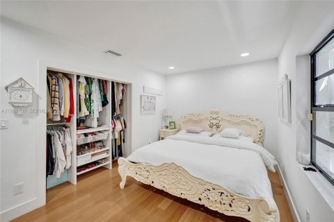 Villa ou maison à vendre à Hollywood, Floride: 5 chambres № 2059286 - photo 26