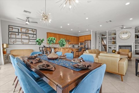 Casa en venta en Kissimmee, Florida, 6 dormitorios, 315.03 m2 № 1766243 - foto 11