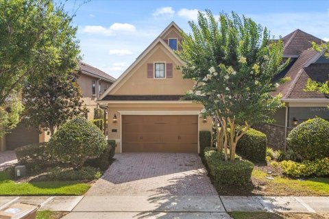 Casa en venta en Kissimmee, Florida, 6 dormitorios, 315.03 m2 № 1766243 - foto 1