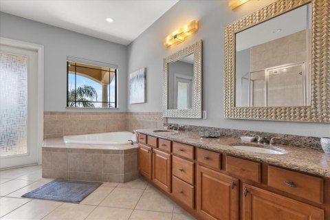 Casa en venta en Kissimmee, Florida, 6 dormitorios, 315.03 m2 № 1766243 - foto 30