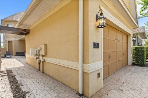 Casa en venta en Kissimmee, Florida, 6 dormitorios, 315.03 m2 № 1766243 - foto 3