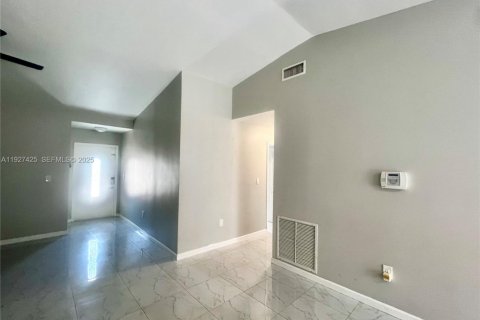 Villa ou maison à vendre à Davie, Floride: 3 chambres, 115.57 m2 № 1987719 - photo 5