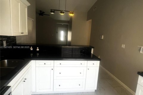 Villa ou maison à vendre à Davie, Floride: 3 chambres, 115.57 m2 № 1987719 - photo 12