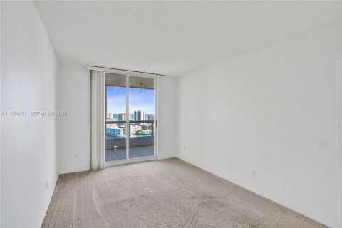 Copropriété à vendre à Aventura, Floride: 3 chambres, 157.93 m2 № 2010857 - photo 5