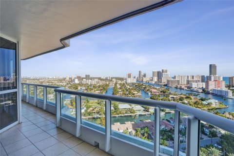 Copropriété à vendre à Aventura, Floride: 3 chambres, 157.93 m2 № 2010857 - photo 20