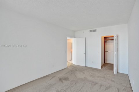 Copropriété à vendre à Aventura, Floride: 3 chambres, 157.93 m2 № 2010857 - photo 6