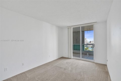 Copropriété à vendre à Aventura, Floride: 3 chambres, 157.93 m2 № 2010857 - photo 4