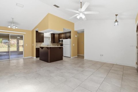 Villa ou maison à vendre à Crystal River, Floride: 3 chambres, 111.2 m2 № 2094285 - photo 3