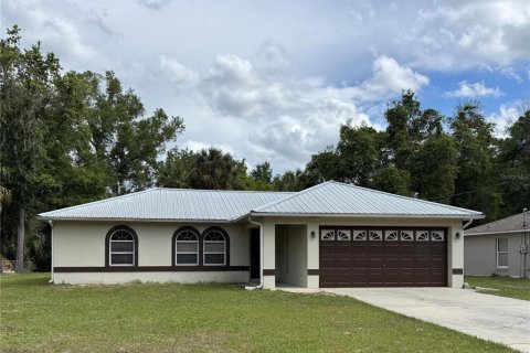 Casa en Crystal River, Florida 3 dormitorios, 111.2 m2 № 2094285
