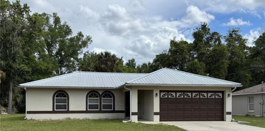 Villa ou maison à Crystal River, Floride 3 chambres, 111.2 m2 № 2094285
