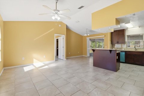 Villa ou maison à vendre à Crystal River, Floride: 3 chambres, 111.2 m2 № 2094285 - photo 4
