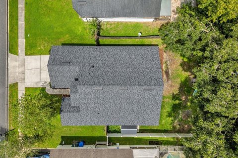 House in Oviedo, Florida 3 bedrooms, 121.33 sq.m. № 2354410 - photo 30