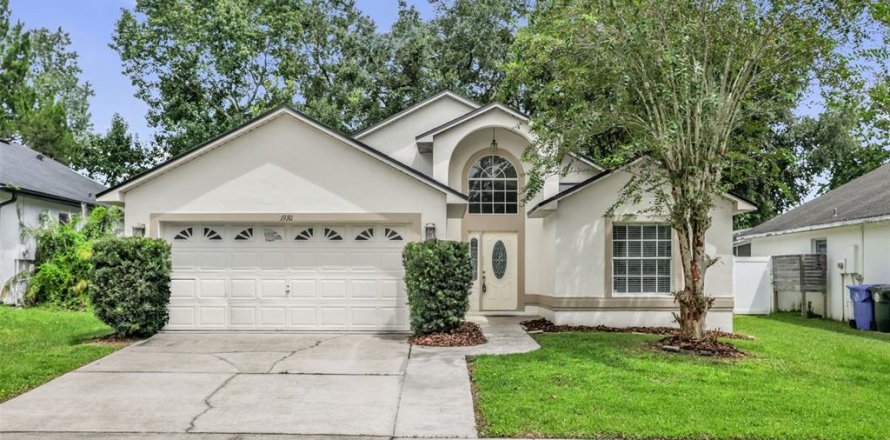 House in Oviedo, Florida 3 bedrooms, 121.33 sq.m. № 2354410