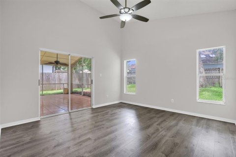 House in Oviedo, Florida 3 bedrooms, 121.33 sq.m. № 2354410 - photo 14