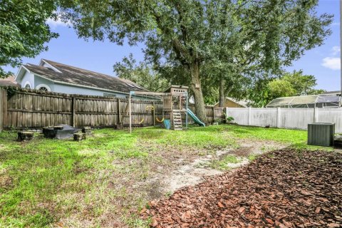 House in Oviedo, Florida 3 bedrooms, 121.33 sq.m. № 2354410 - photo 27