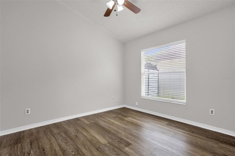 House in Oviedo, Florida 3 bedrooms, 121.33 sq.m. № 2354410 - photo 18