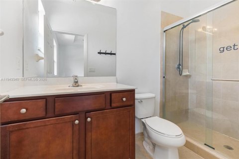 Touwnhouse à vendre à Homestead, Floride: 3 chambres, 133.04 m2 № 1999592 - photo 16