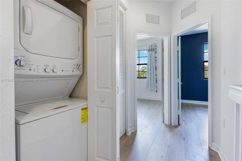 Touwnhouse à vendre à Homestead, Floride: 3 chambres, 133.04 m2 № 1999592 - photo 8