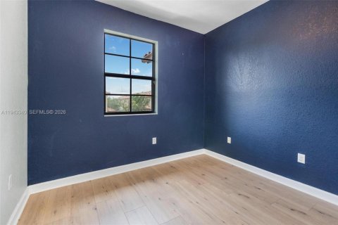 Touwnhouse à vendre à Homestead, Floride: 3 chambres, 133.04 m2 № 1999592 - photo 12