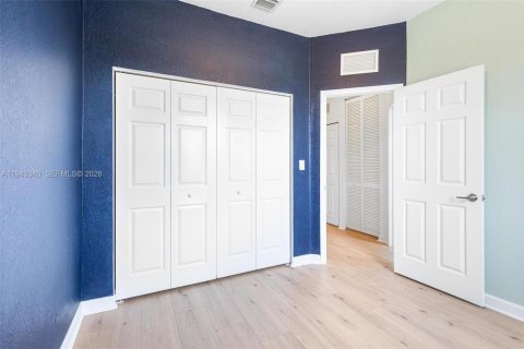 Touwnhouse à vendre à Homestead, Floride: 3 chambres, 133.04 m2 № 1999592 - photo 11