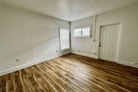 Apartment in Hallandale Beach, Florida 1 bedroom, 55.74 sq.m. № 2003434 - photo 4