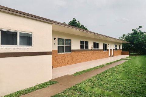 Apartment in Hallandale Beach, Florida 1 bedroom, 55.74 sq.m. № 2003434