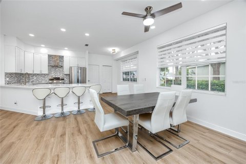Villa ou maison à vendre à Palm Harbor, Floride: 3 chambres, 159.79 m2 № 1782579 - photo 15