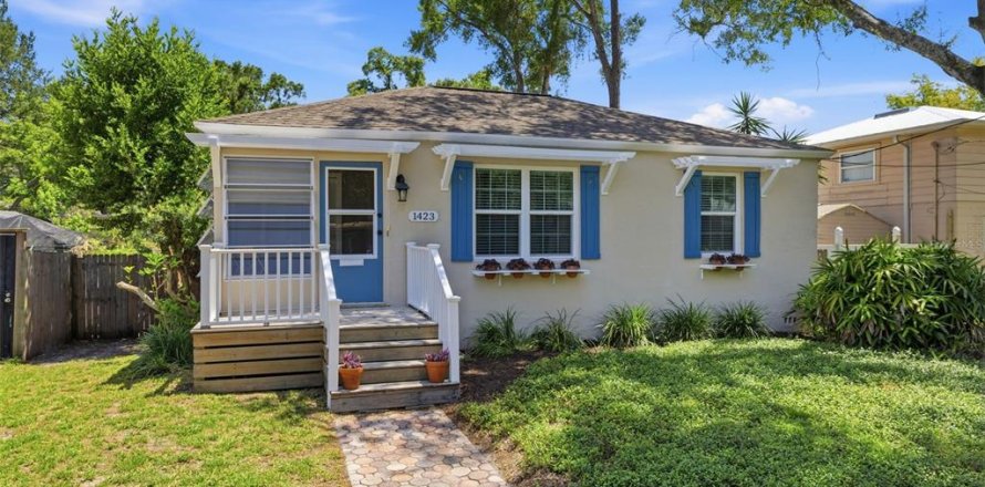 Villa ou maison à Tampa, Floride 3 chambres, 149.76 m2 № 2151559