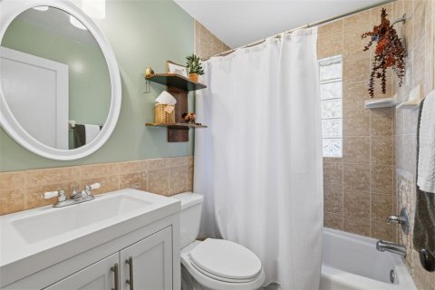 Villa ou maison à vendre à Tampa, Floride: 3 chambres, 149.76 m2 № 2151559 - photo 15