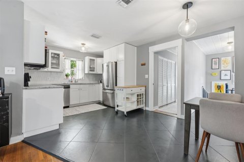 Villa ou maison à vendre à Tampa, Floride: 3 chambres, 149.76 m2 № 2151559 - photo 6
