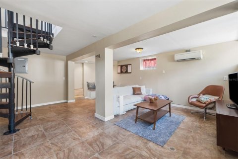 Villa ou maison à vendre à Tampa, Floride: 3 chambres, 149.76 m2 № 2151559 - photo 20