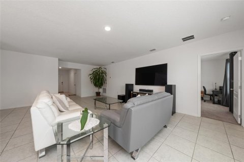 Casa en venta en Poinciana, Florida, 4 dormitorios, 178.56 m2 № 2381159 - foto 17