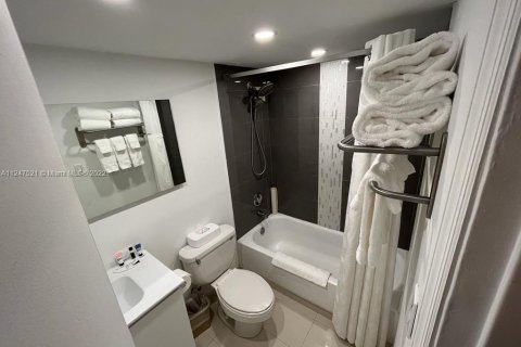Condominio en venta en Sunny Isles Beach, Florida, 38.09 m2 № 2077315 - foto 5