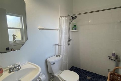 House in New Smyrna Beach, Florida 2 bedrooms, 121.52 sq.m. № 2391308 - photo 8