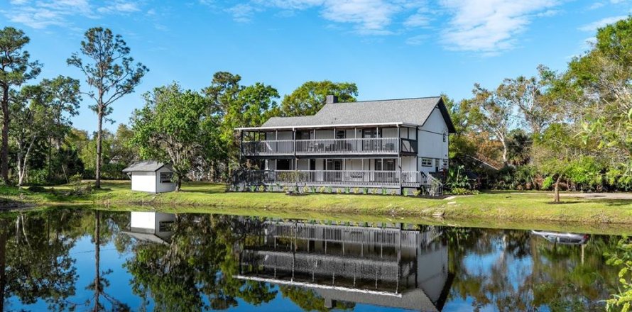 Casa en Sarasota, Florida 5 dormitorios, 268.58 m2 № 1569225