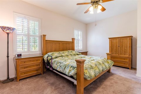 House in Gibsonton, Florida 3 bedrooms, 242.47 sq.m. № 1746339 - photo 6