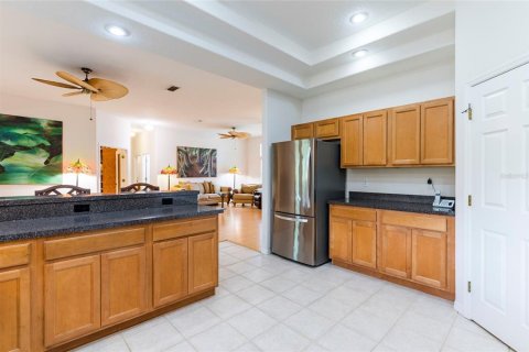 House in Gibsonton, Florida 3 bedrooms, 242.47 sq.m. № 1746339 - photo 20
