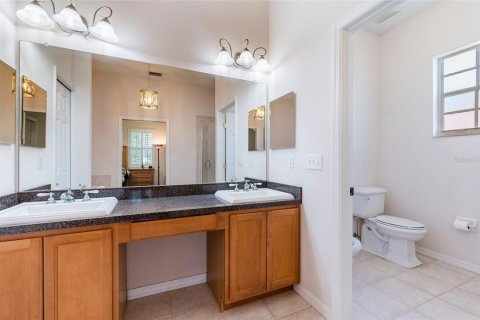House in Gibsonton, Florida 3 bedrooms, 242.47 sq.m. № 1746339 - photo 26