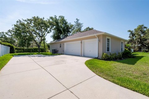 House in Gibsonton, Florida 3 bedrooms, 242.47 sq.m. № 1746339 - photo 3