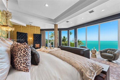 Купить виллу или дом в Исламорада, Вилладж оф Айлендс, Флорида 7 спален, 945.93м2, № 2035961 - фото 13