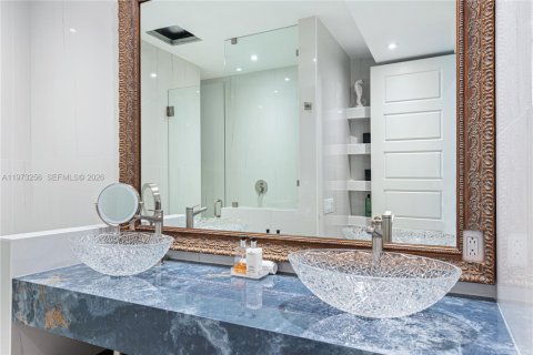 Купить виллу или дом в Исламорада, Вилладж оф Айлендс, Флорида 7 спален, 945.93м2, № 2035961 - фото 18