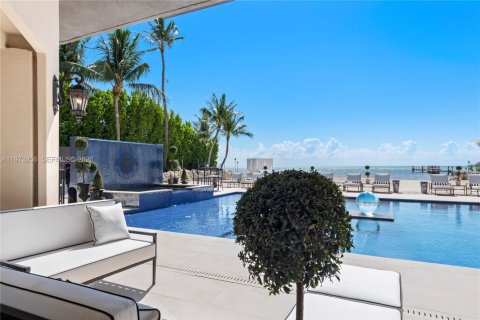 Купить виллу или дом в Исламорада, Вилладж оф Айлендс, Флорида 7 спален, 945.93м2, № 2035961 - фото 7