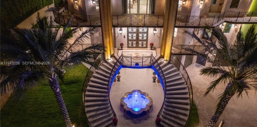 Дом в Исламорада, Вилладж оф Айлендс, Флорида 7 спален, 945.93м2 № 2035961