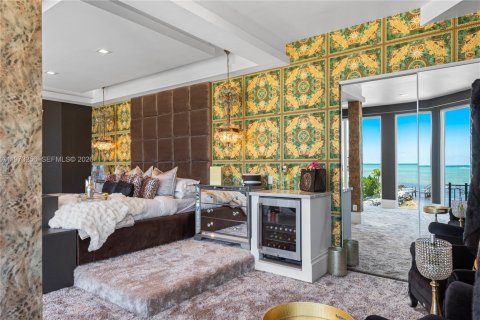 Купить виллу или дом в Исламорада, Вилладж оф Айлендс, Флорида 7 спален, 945.93м2, № 2035961 - фото 16